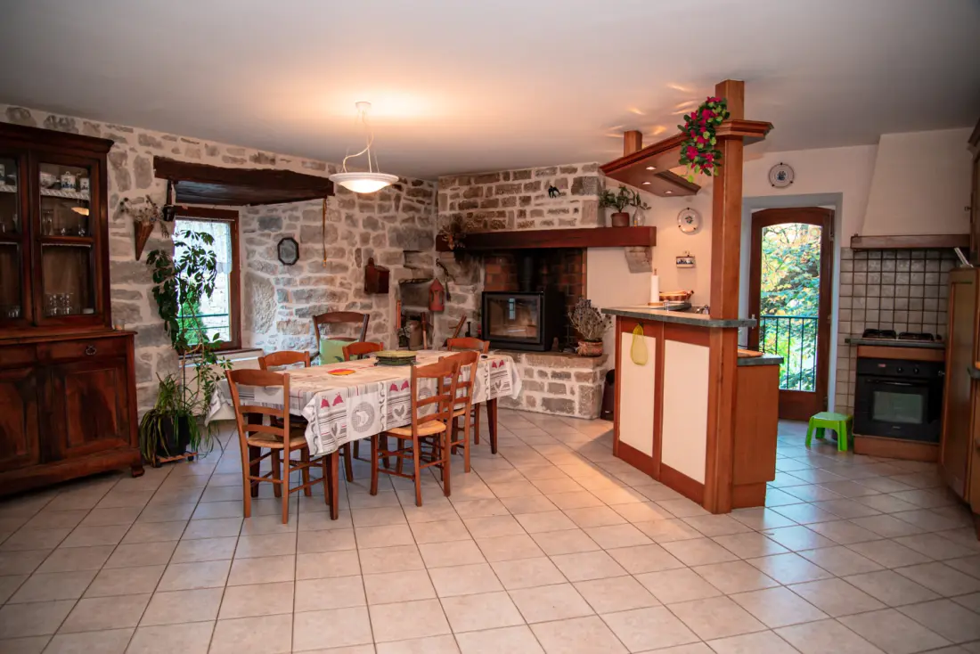 Gîte de France Gîtes de France 3 Ähren 6/7 Personen in Les Salelles 3 Ähren