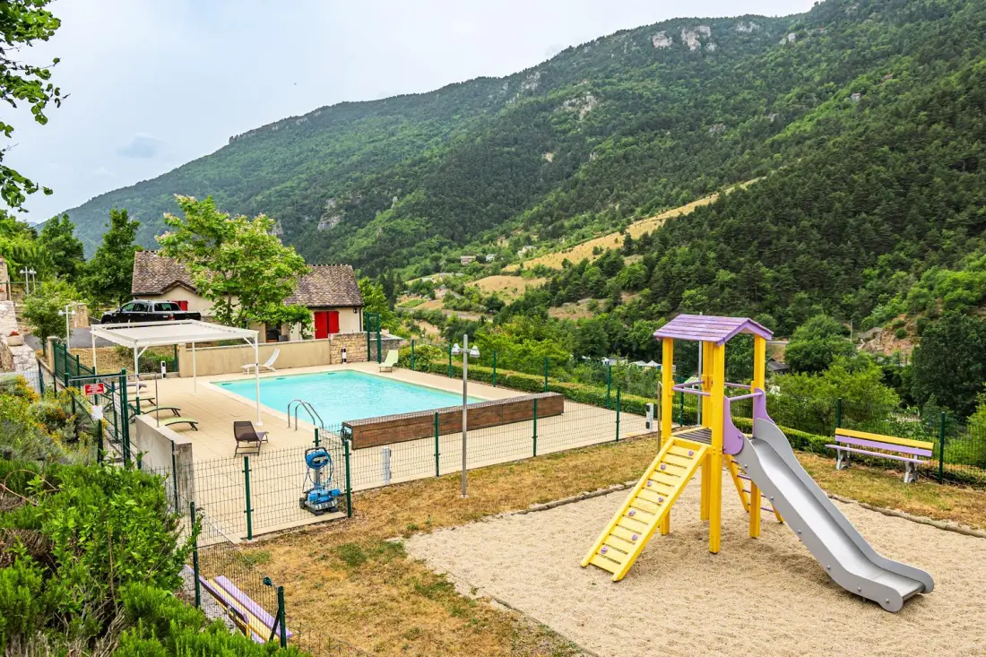 Gite de France Gîte 4/6 pers. premium plus the castel of the peyre 3ohrs