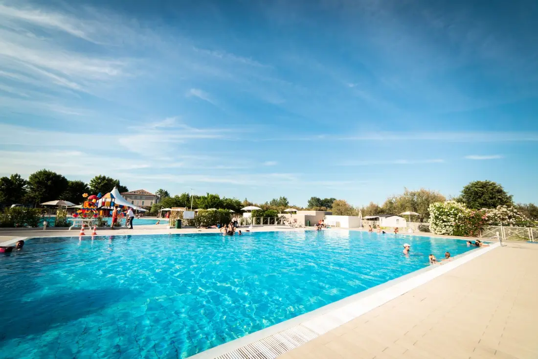 Camping Club del Sole Vigna sul Mar Family Collection 4 Sterren★★★★