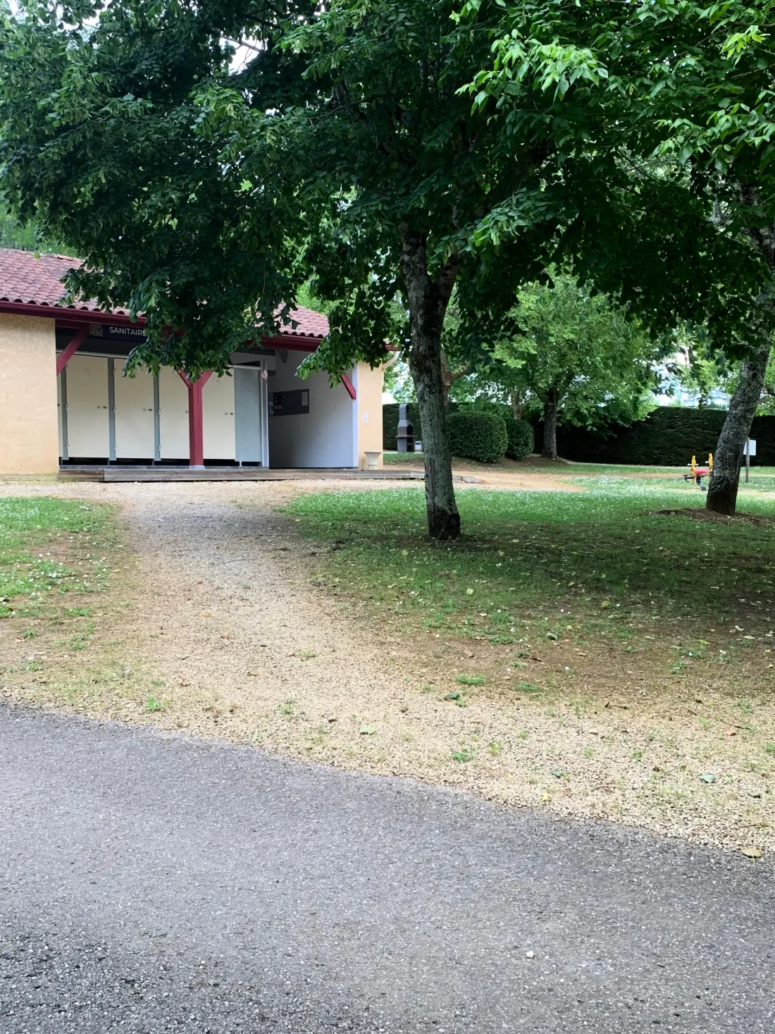 Camping les Poutroux 4 Estrellas★★★★