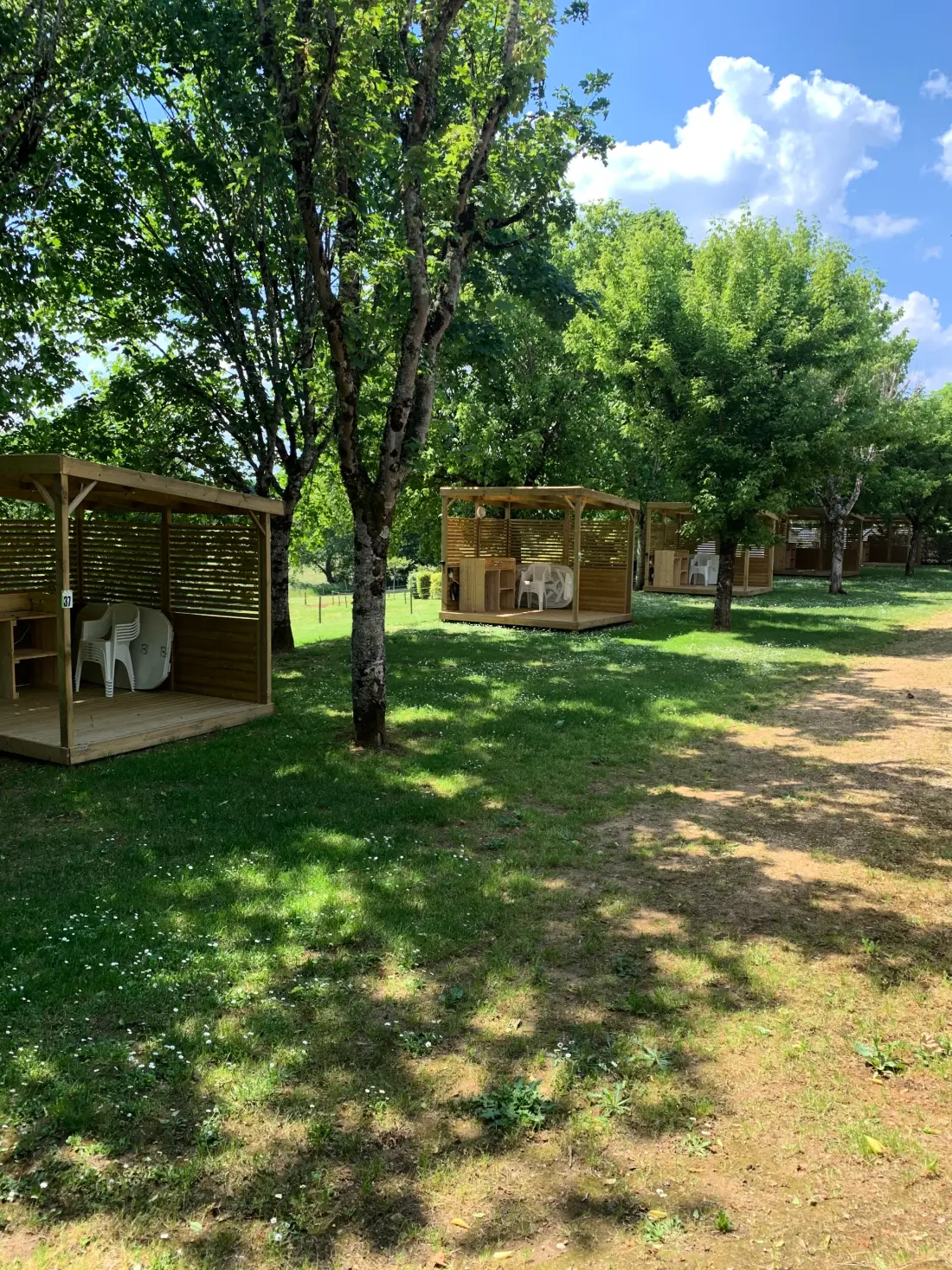 Camping les Poutroux 4 Estrellas★★★★