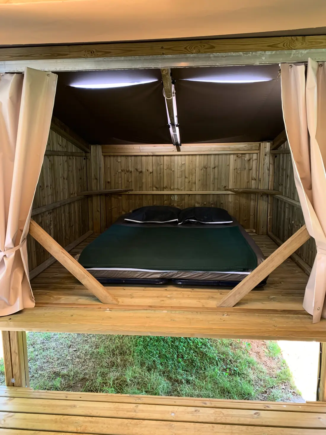Camping les Poutroux 4 Estrellas★★★★