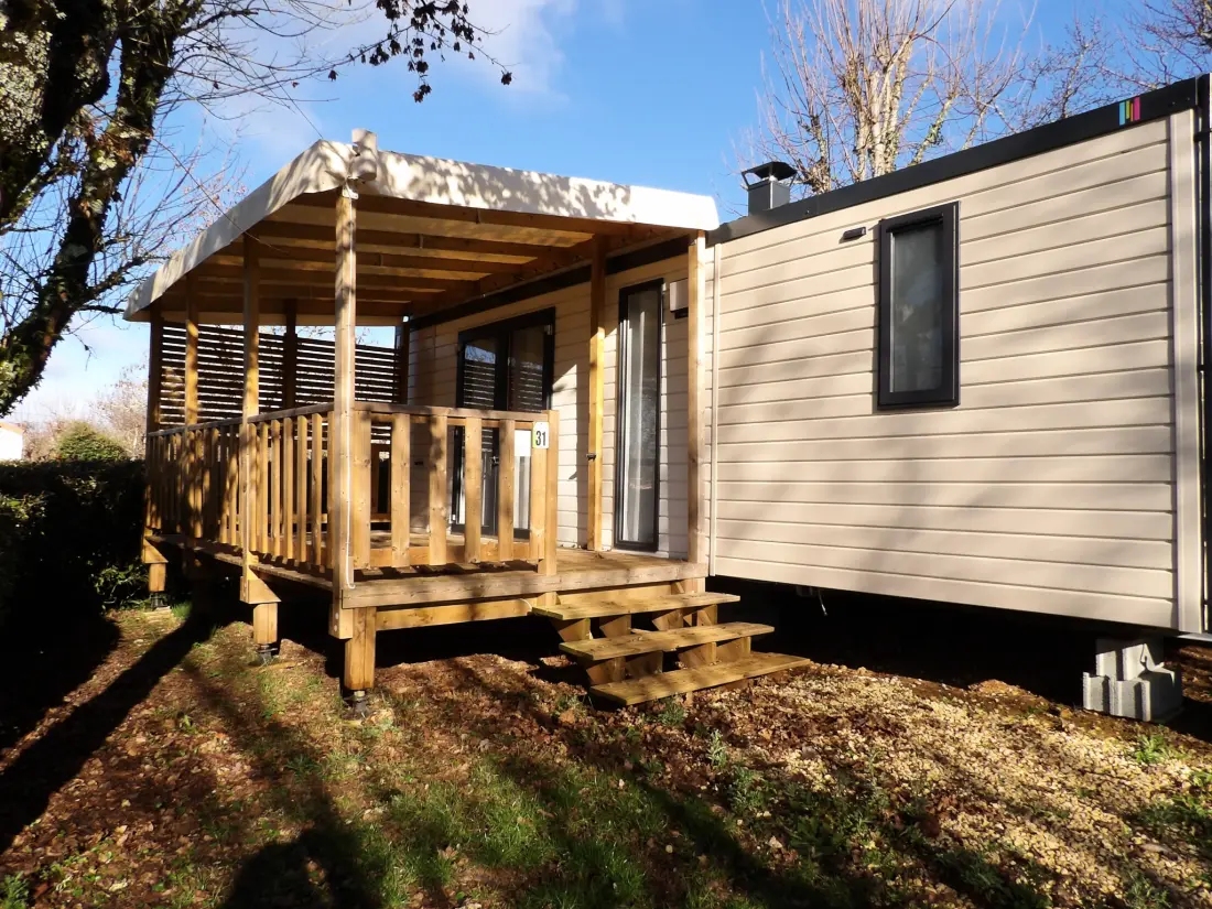Camping les Poutroux 4 Estrellas★★★★