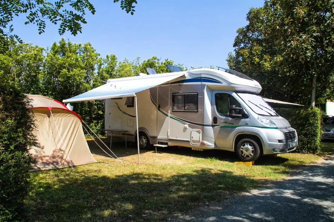 Camping les Poutroux 4 Estrellas★★★★