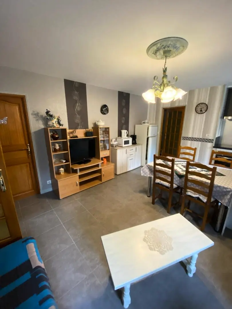 Gîte de France in Lissac sur Couze 3 oren
