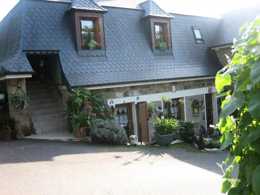 Gîte de France in Lissac sur Couze 3 oren