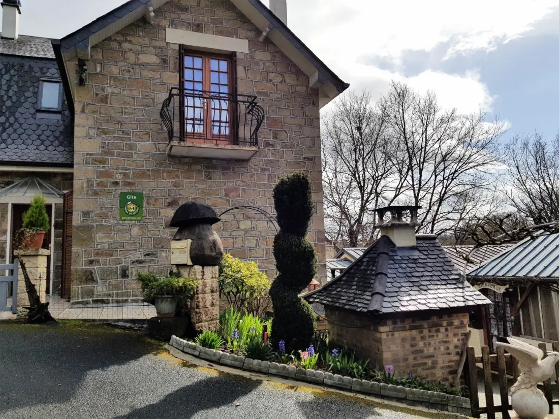 Gîte de France in Lissac sur Couze 3 oren