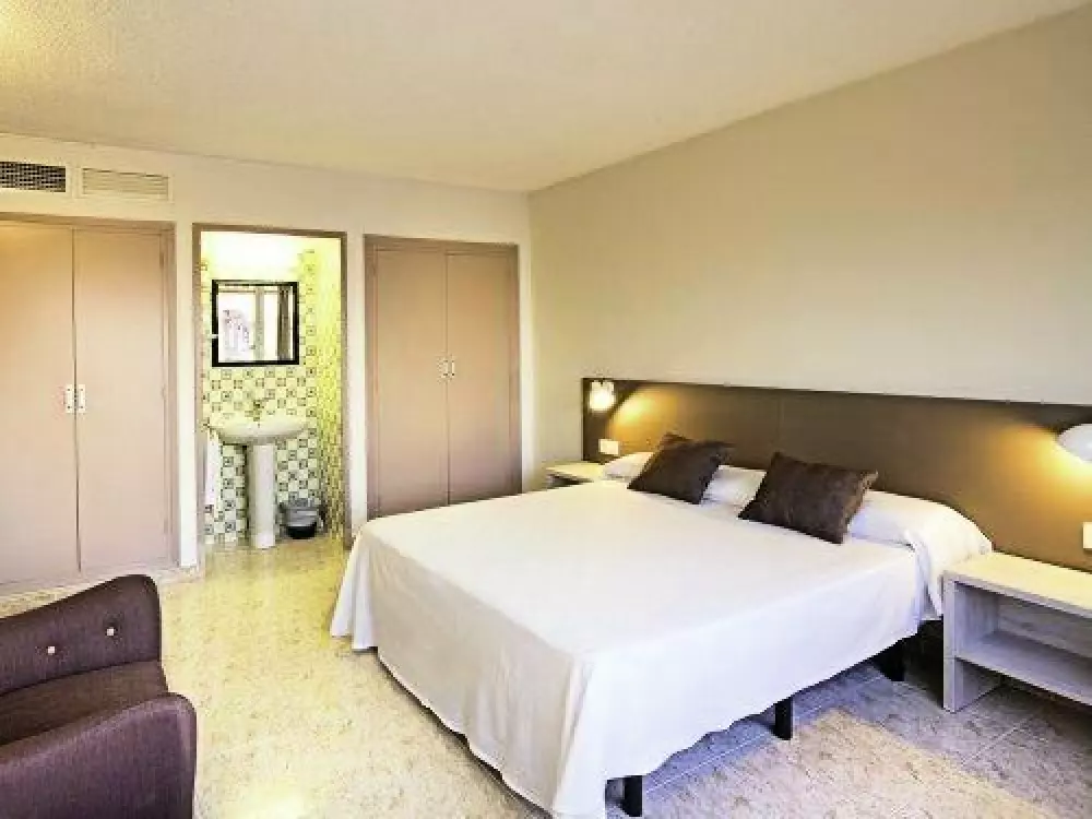 Hotel Pierre & Vacances Lloret Santa Rosa 4 Stjerner★★★★