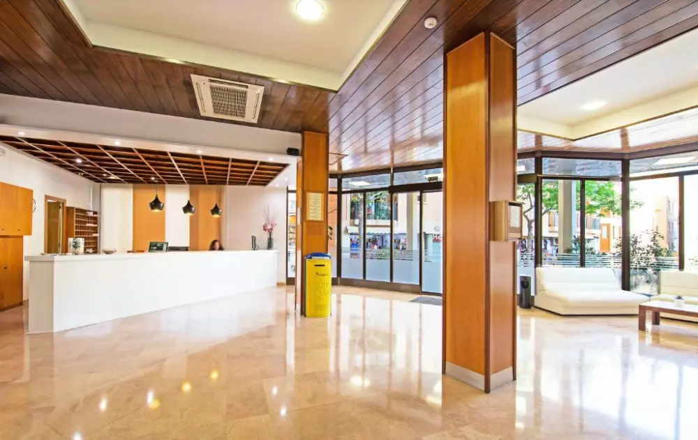 Hotel Pierre & Vacances Lloret Santa Rosa 4 Gwiazdy★★★★