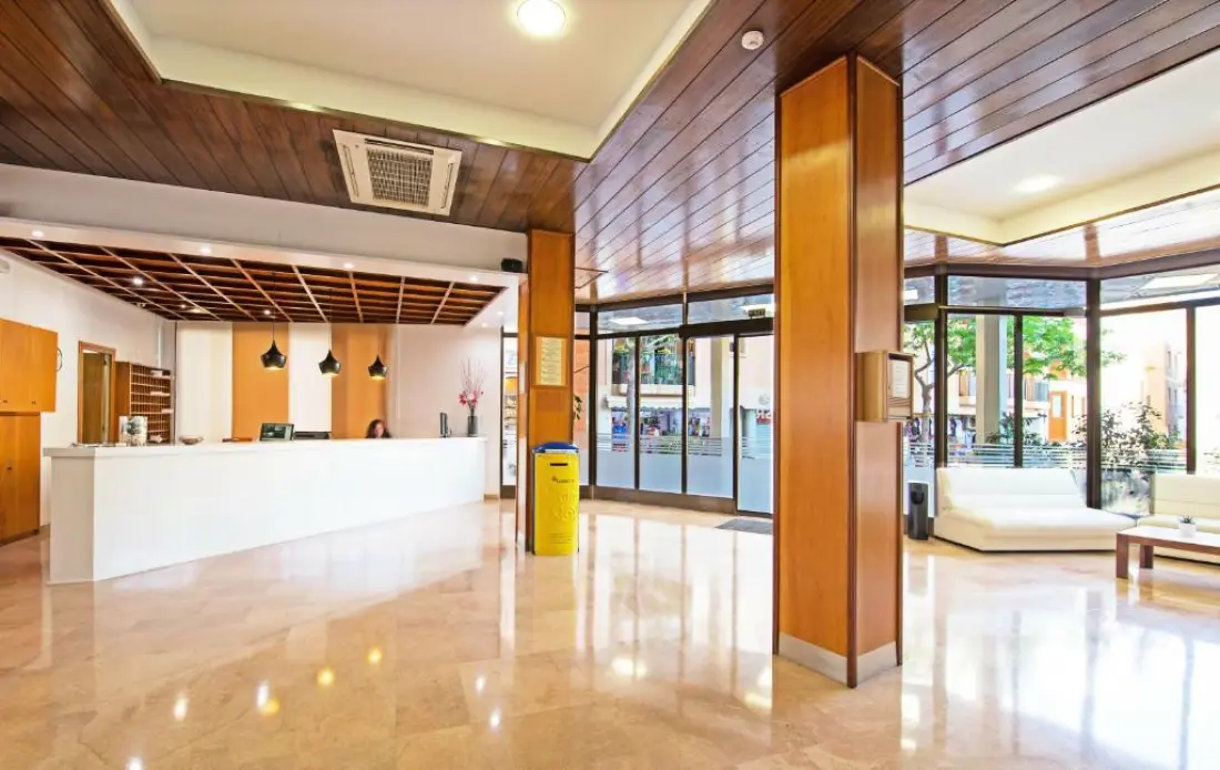 Hotel Pierre & Vacances Lloret Santa Rosa 4 Stars★★★★