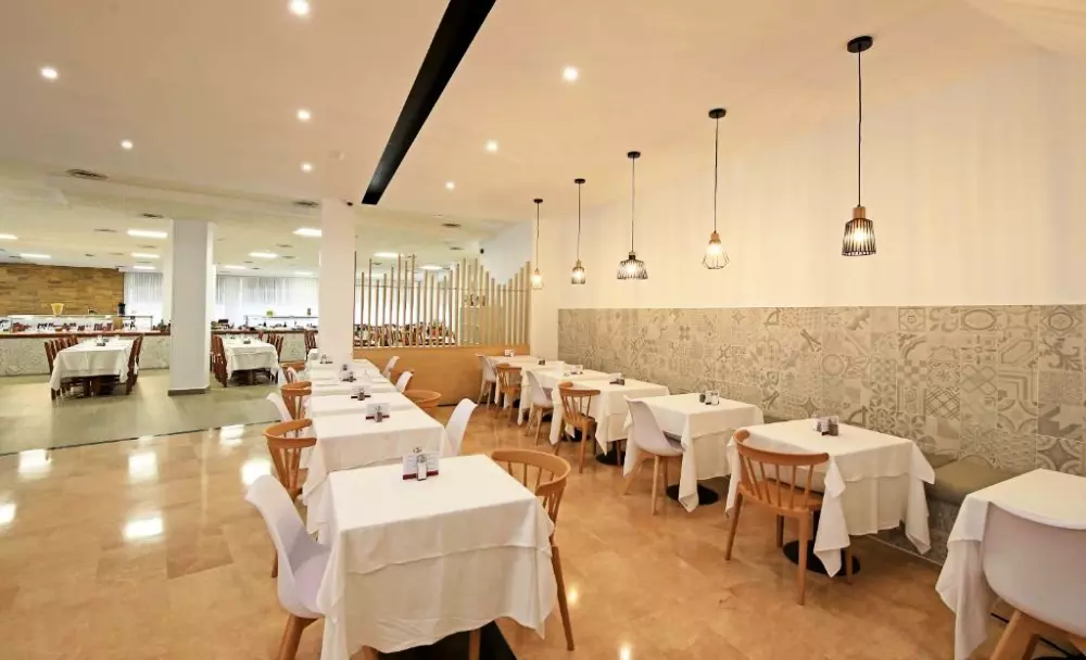 Hotel Pierre & Vacances Lloret Santa Rosa 4 Gwiazdy★★★★