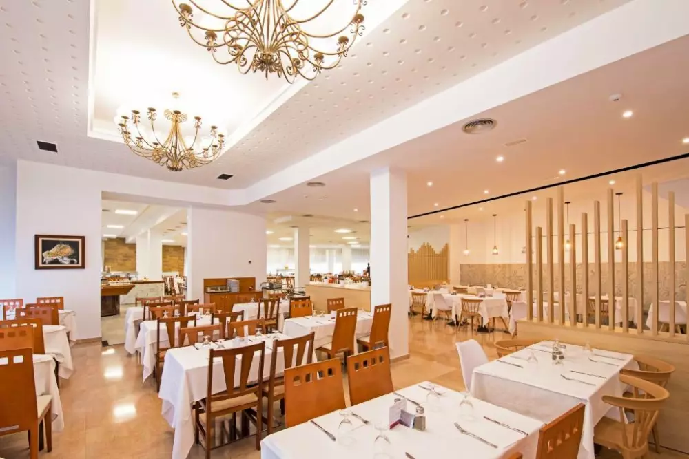 Hotel Pierre & Vacances Lloret Santa Rosa 4 Gwiazdy★★★★