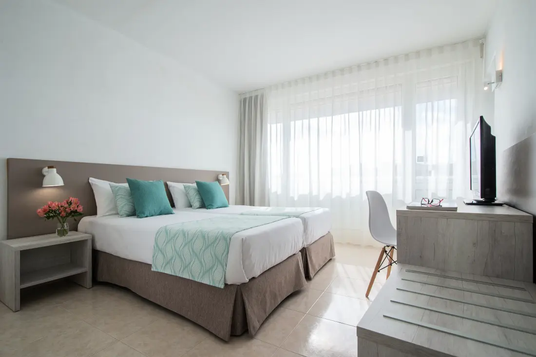 Hotel Pierre & Vacances Lloret Santa Rosa 4 Stars★★★★