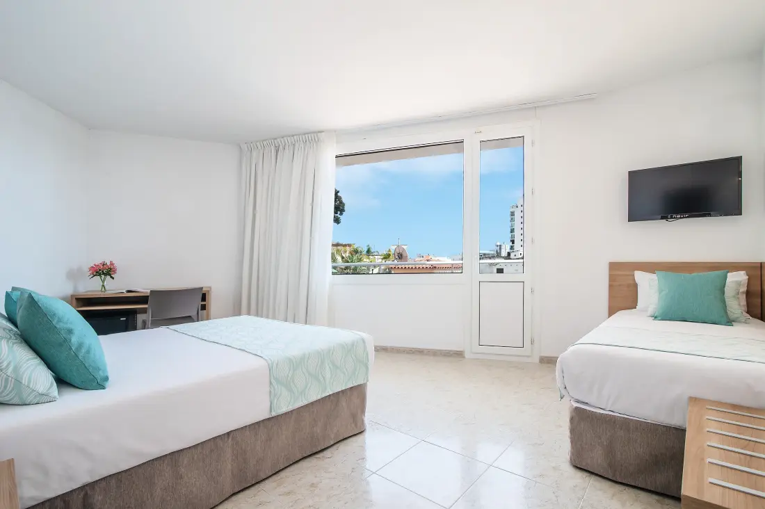 Hotel Pierre & Vacances Lloret Santa Rosa 4 Stars★★★★