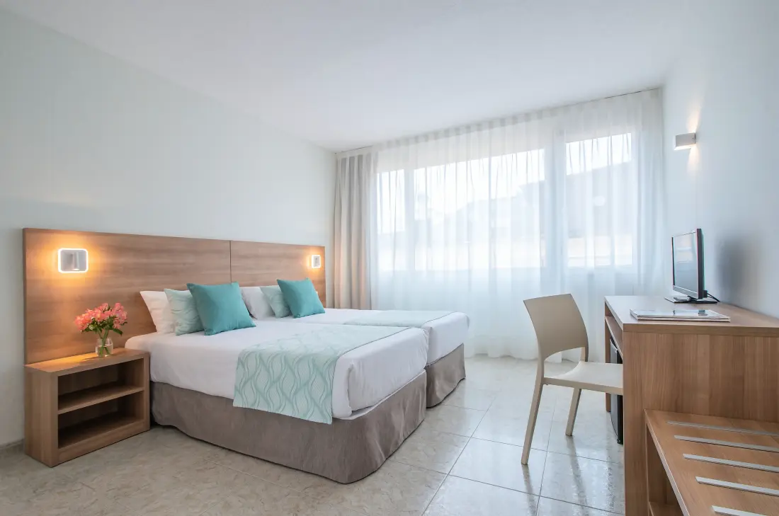 Hotel Pierre & Vacances Lloret Santa Rosa 4 Stars★★★★