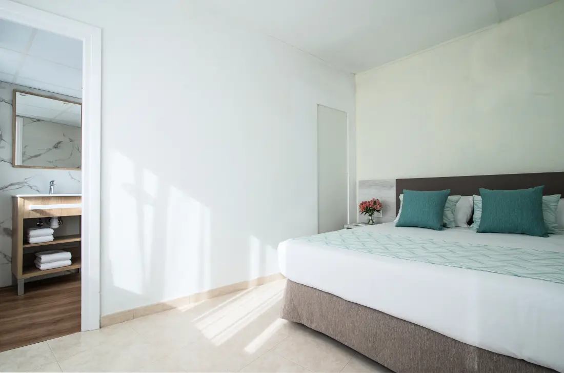 Hotel Pierre & Vacances Lloret Santa Rosa 4 Stars★★★★