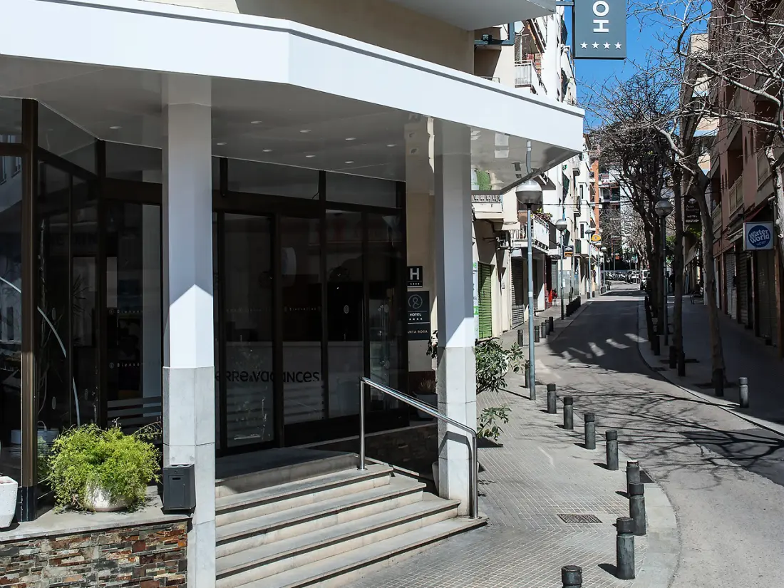 Hotel Pierre & Vacances Lloret Santa Rosa 4 Stars★★★★