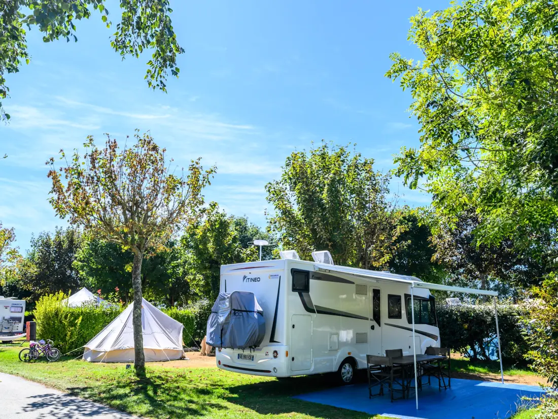 Flower Camping Les Ilates 6 Stelle★★★★★★