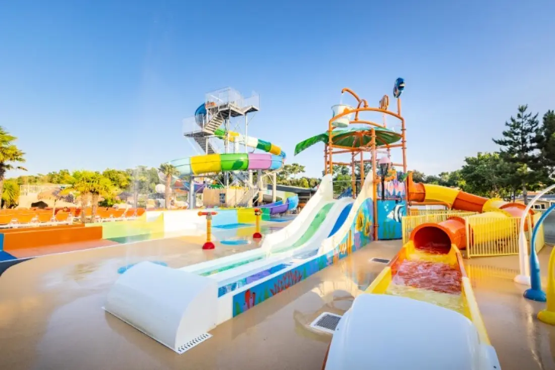 Camping Club MS Les Brunelles 5 Sterne★★★★★