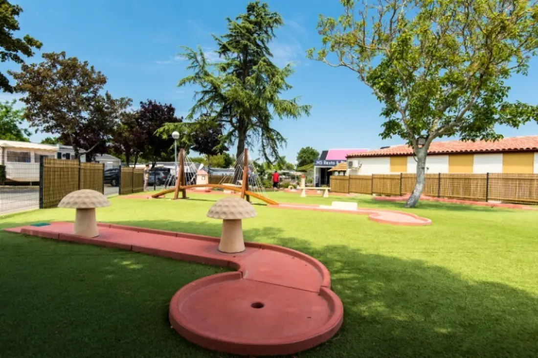 Camping Club MS Les Brunelles 5 Sterne★★★★★