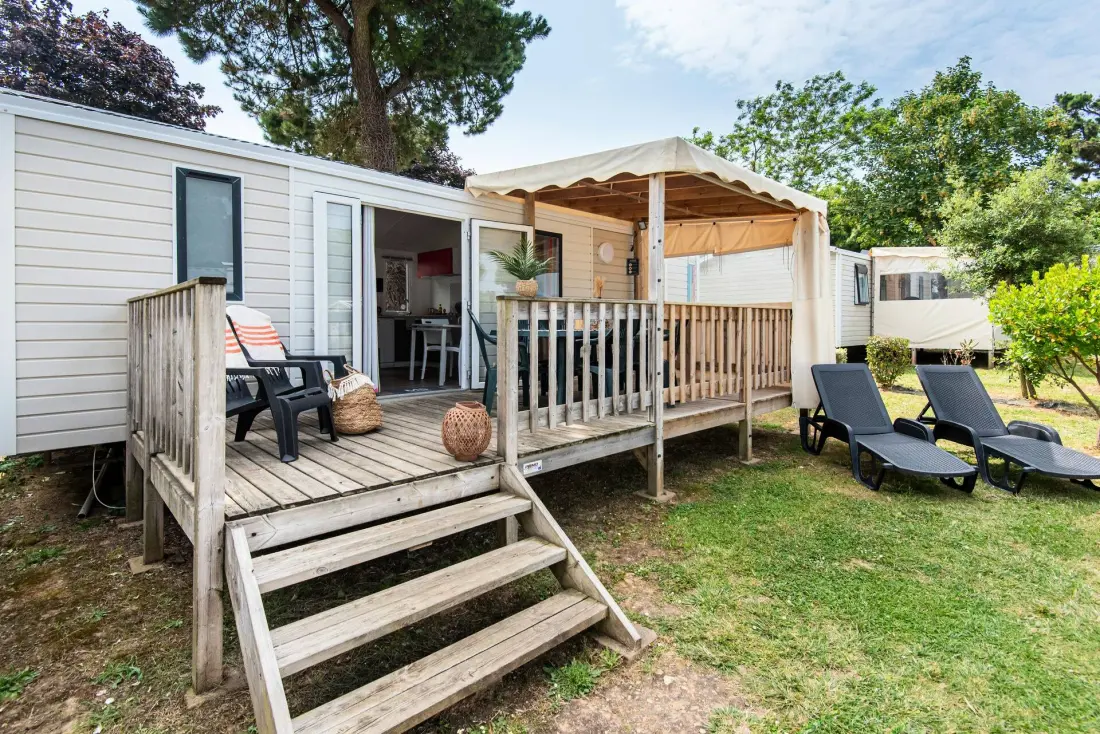 Camping Club MS Les Brunelles 5 Sterne★★★★★