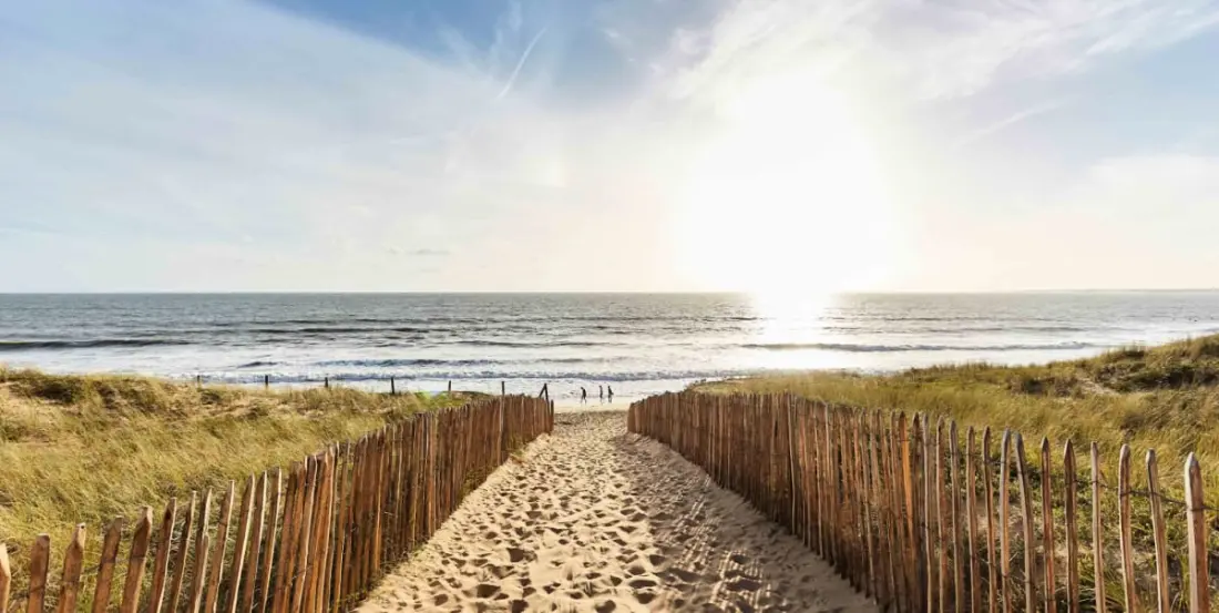 Meleg ház nyugodt és közel a strandhoz