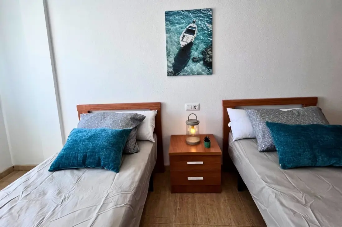 La Perla Azul: Beach 50m, felújított és lusta