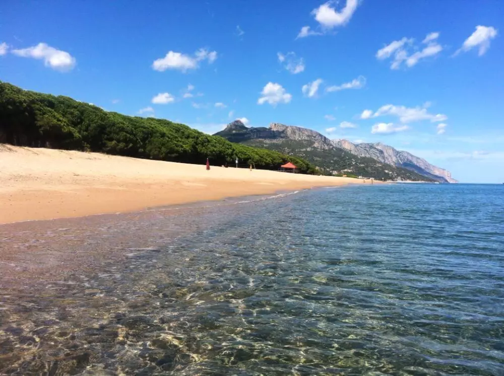 Campingplads Iscrixedda Tæt på