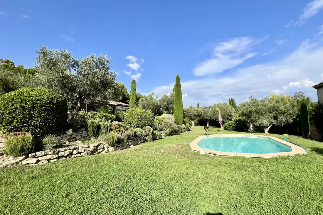 La Pergola Lourmarin 4 hálószoba 4 fürdőszoba, Úszómedence