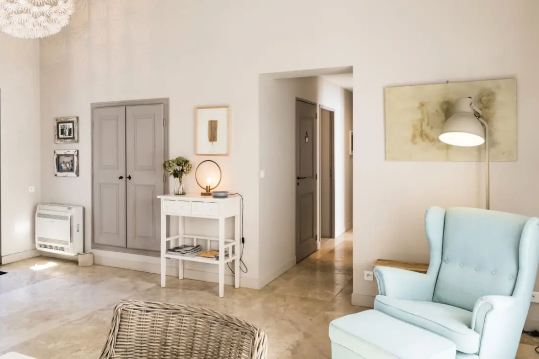 Bastide Blanche: Villa with Pool and Terrain From Pétanque to Lourmarin.