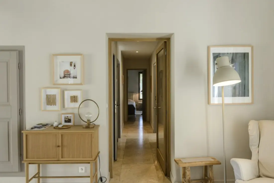 Bastide Blanche: Villa with Pool and Terrain From Pétanque to Lourmarin.