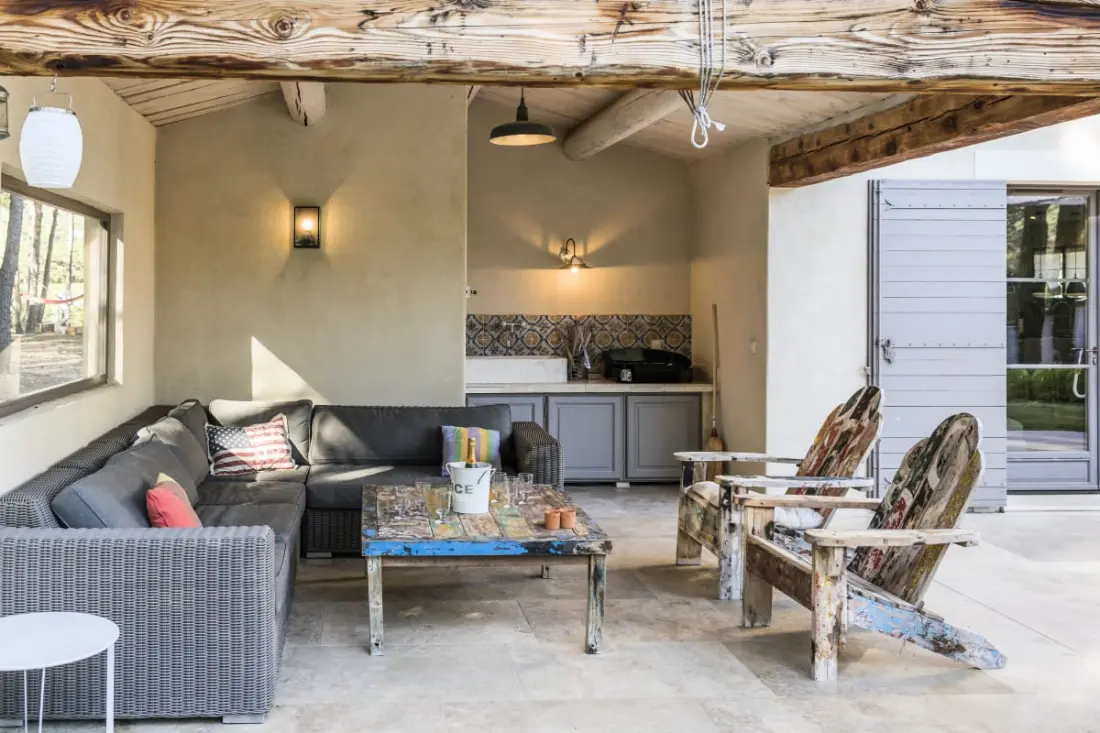 Bastide Blanche: Villa with Pool and Terrain From Pétanque to Lourmarin.