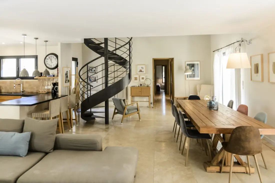 Bastide Blanche: Villa with Pool and Terrain From Pétanque to Lourmarin.