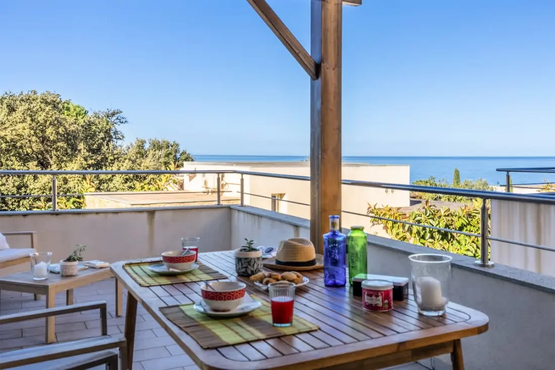 Casa Mediterranio