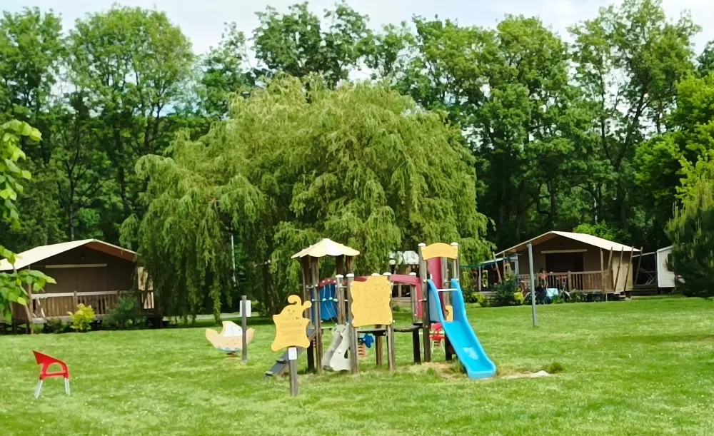 Flower Camping Les Granges 3 Stars★★★