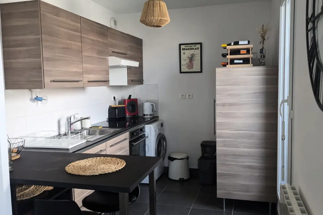 Apartman All Comfort Near Transport közelében