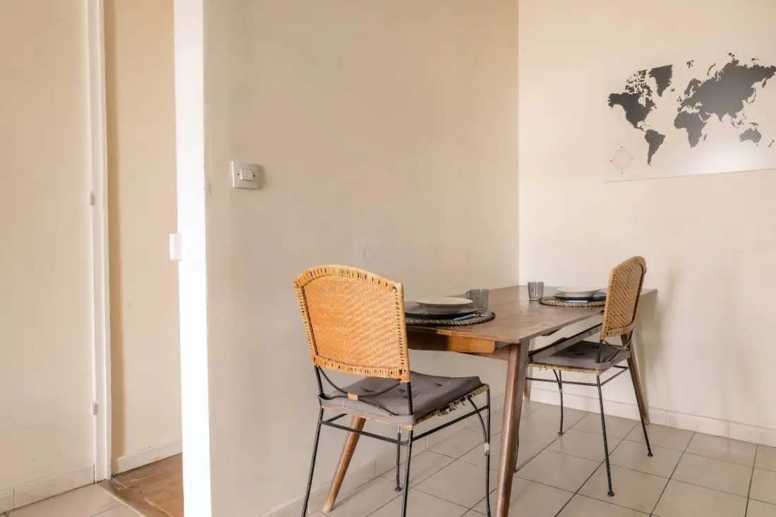 Charming Accommodation With Balcony Au Coeur From 7th