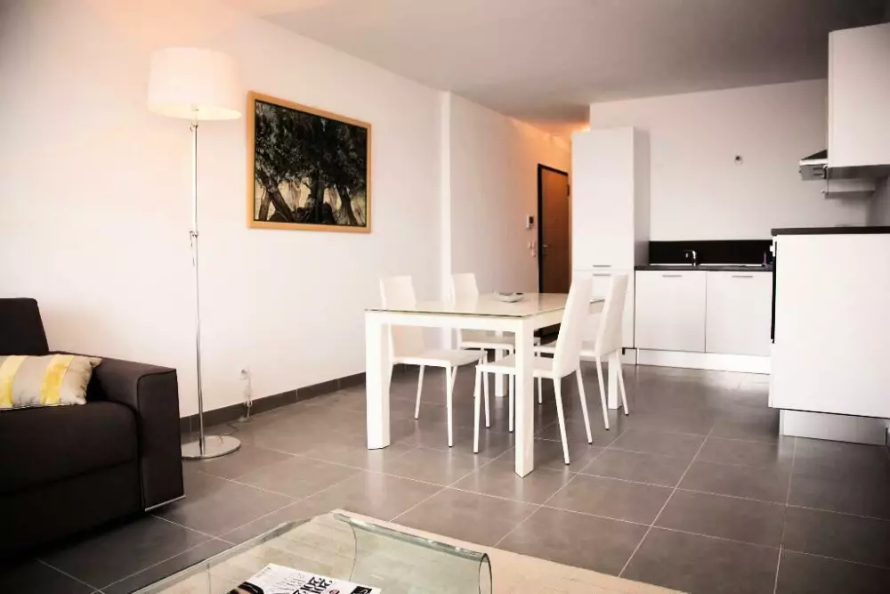 Residence La Villa Tyrenia