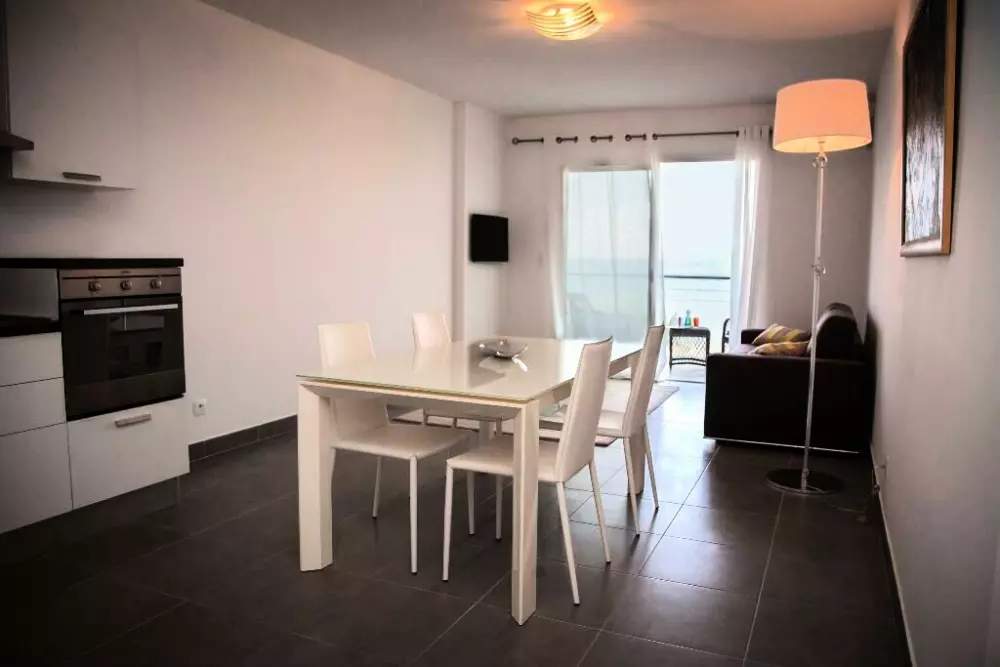 Residence La Villa Tyrenia