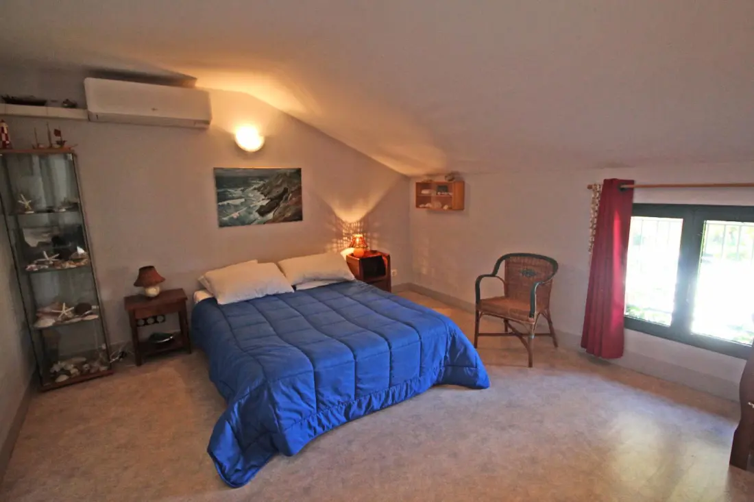 Gîte de France Montbrugnaud: “de drie eiken” 3 korenaren