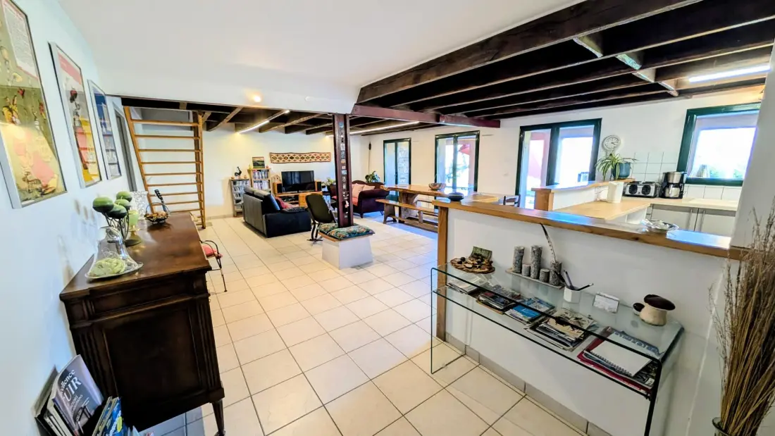 Gîte de France Montbrugnaud: “de drie eiken” 3 korenaren