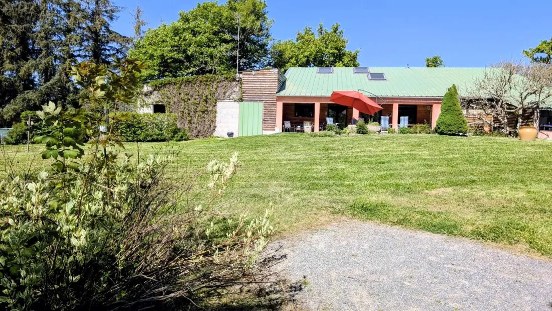 Gîte de France Montbrugnaud: “de drie eiken” 3 korenaren