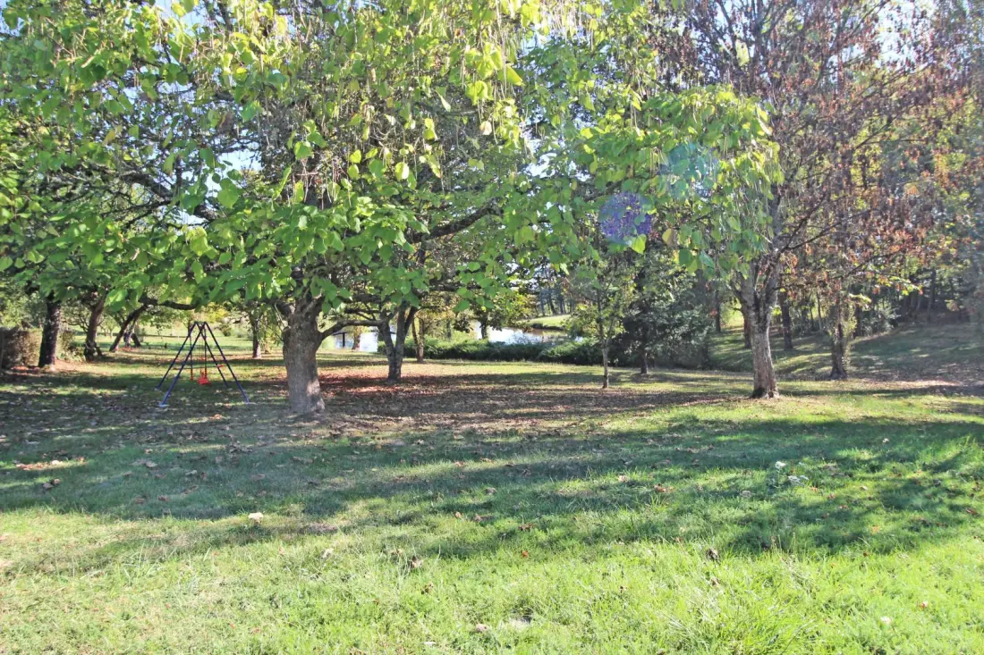 Gîte de France Montbrugnaud: “de drie eiken” 3 korenaren