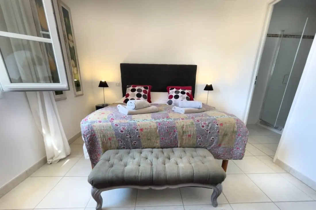 Az én villám Provence-ban, luxusvilla és úszómedence, Domaine De Pont-royal