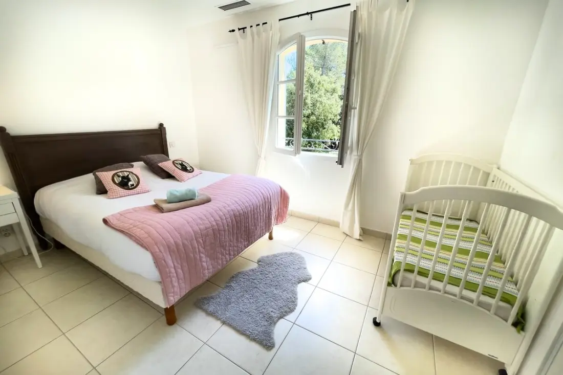 Az én villám Provence-ban, luxusvilla és úszómedence, Domaine De Pont-royal