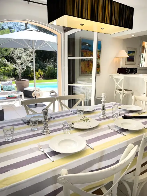 Az én villám Provence-ban, luxusvilla és úszómedence, Domaine De Pont-royal