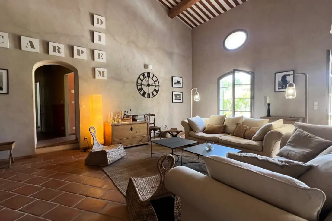 Maison Marie: Provencal Elegance a Golf De Pont Royal