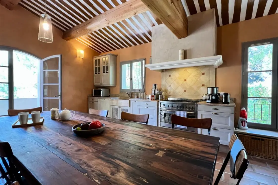 Maison Marie: Provencal Elegance a Golf De Pont Royal
