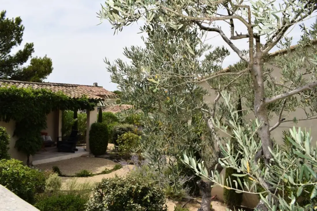 Maison Marie: Provencal Elegance a Golf De Pont Royal