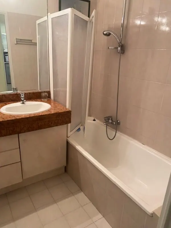 Apartament ze wspólnym basenem i tarasem